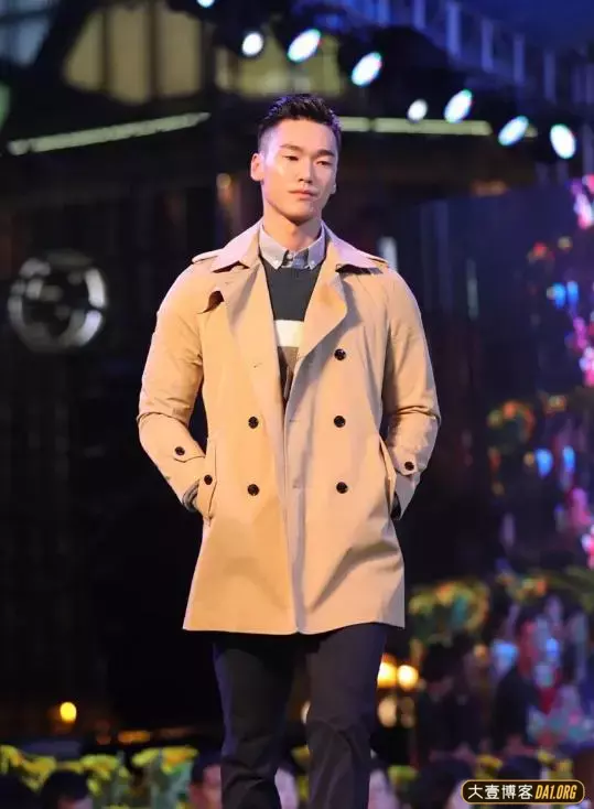重庆小伙:要做超级棒的中国肌肉模特! 重庆小伙:要做超级棒的中国肌肉模特!