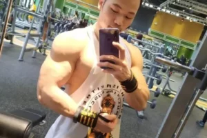 从杀马特变身肌肉男，这个小伙有点帅！-大壹博客