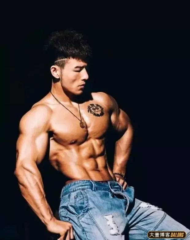 努力付出不一定有收获,但不努力不去拼注定会失败! 努力付出不一定有收获,但不努力不去拼注定会失败!