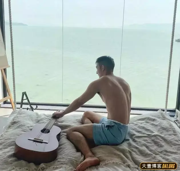 永远活在夏天里的毛若懿,生活照精彩又丰富,让人向往 永远活在夏天里的毛若懿,生活照精彩又丰富,让人向往