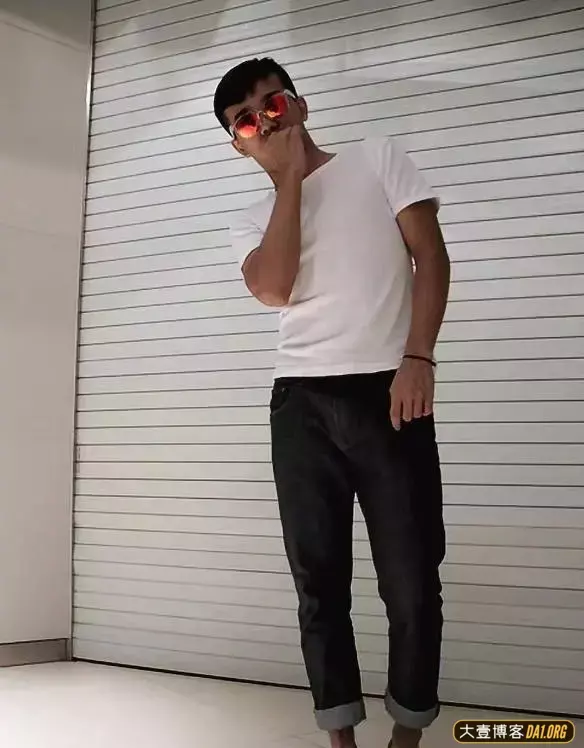 健身就是简单粗暴,什么都不要想,静下心来,就是干! 健身就是简单粗暴,什么都不要想,静下心来,就是干!