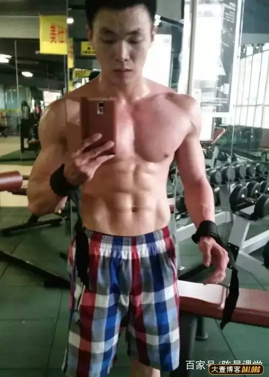 兵哥哥的健美之路:我一定要站在世界的舞台上! 兵哥哥的健美之路:我一定要站在世界的舞台上!