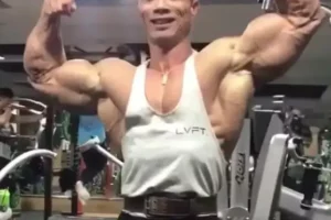 51岁大佬健身：活到老，练到老！这身材真让人羡慕！-大壹博客