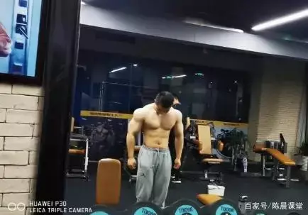 00后陕西小伙健身:这身材够硬! 00后陕西小伙健身:这身材够硬!