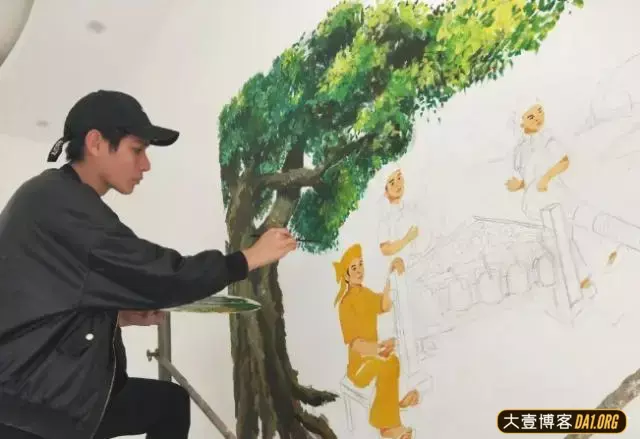 车展上的帅气男模,看似消瘦的体型下居然蕴含着无限惊喜! 车展上的帅气男模,看似消瘦的体型下居然蕴含着无限惊喜!
