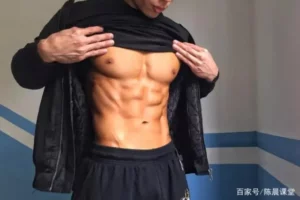 超帅气的健身模特：只有不断找寻机会的人才能及时把握机会！-大壹博客