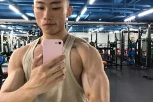 不要在意别人的眼光，坚持你认为对的，做你自己想做的！-大壹博客