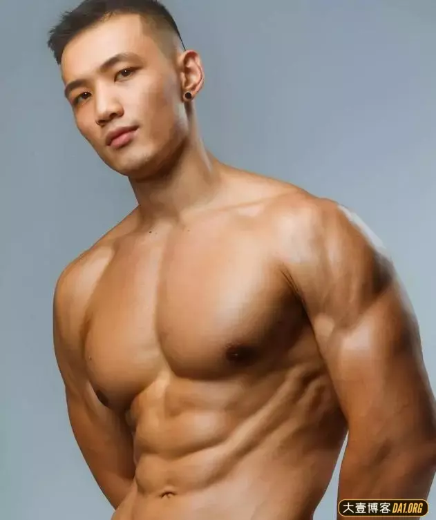 台湾健身教练黃欣元又拍新硬照写真,这身材无论看多少遍都不会腻 台湾健身教练黃欣元又拍新硬照写真,这身材无论看多少遍都不会腻