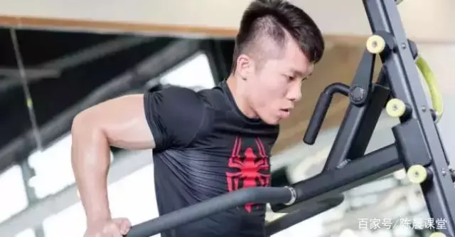90后广东健身爱好者:坚持在健身的道路上继续阔步前行! 90后广东健身爱好者:坚持在健身的道路上继续阔步前行!