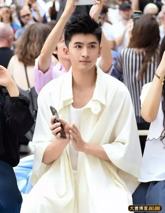北镇高中出来的明星张云龙,张云龙的女朋友是谁? 北镇高中出来的明星张云龙,张云龙的女朋友是谁?