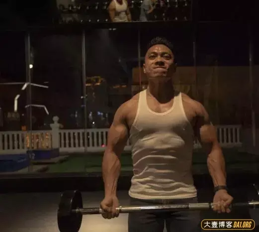 健身就是要相信自己,别人可以的你也一定能行! 健身就是要相信自己,别人可以的你也一定能行!
