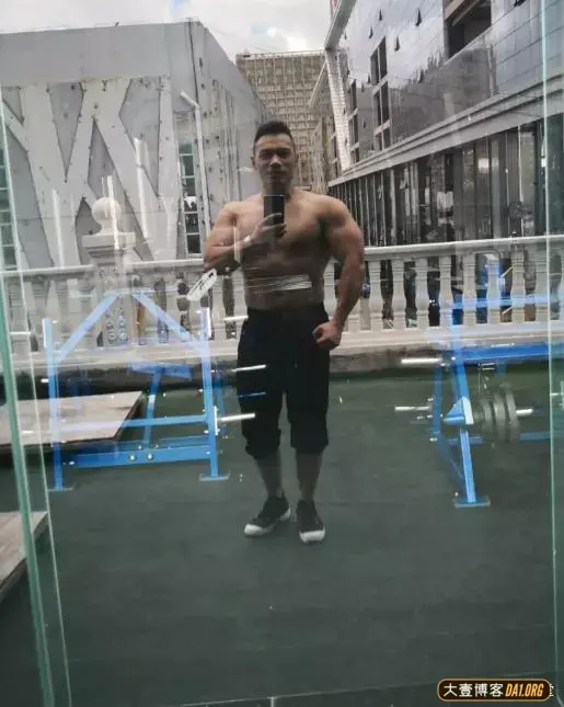 健身就是要相信自己,别人可以的你也一定能行! 健身就是要相信自己,别人可以的你也一定能行!