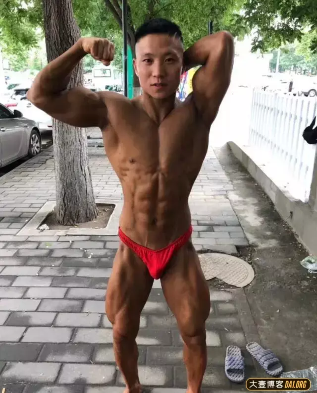 西安小伙健身感悟:浪费时间是所有支出中最奢侈及最昂贵的 西安小伙健身感悟:浪费时间是所有支出中最奢侈及最昂贵的