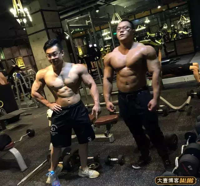 你是否努力地去实现自我,走出属于自己的道路 你是否努力地去实现自我,走出属于自己的道路