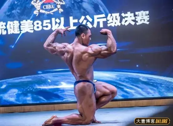 你是否努力地去实现自我,走出属于自己的道路 你是否努力地去实现自我,走出属于自己的道路