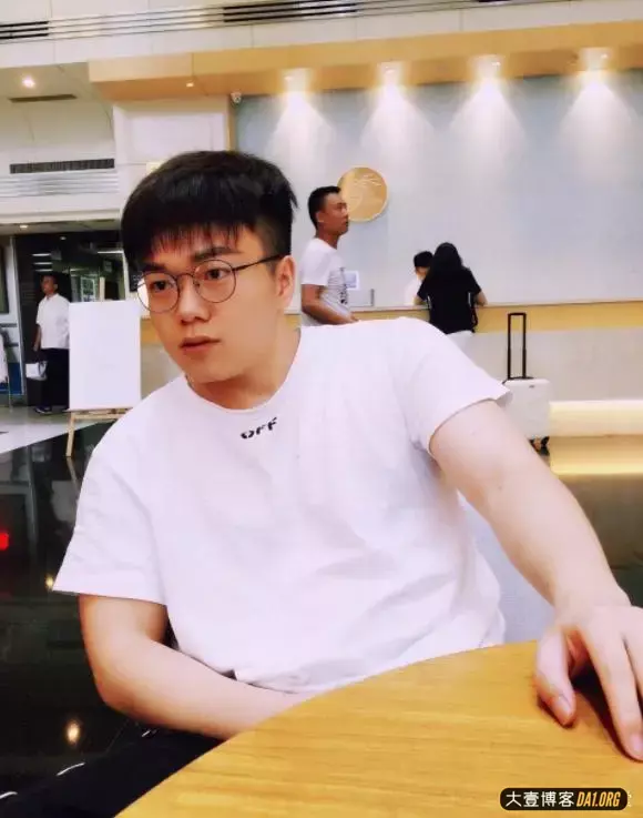 董新尧17分钟视频被扒，网红人设崩塌