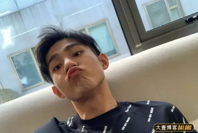 潘宥诚直播时的视频资源到底是真的吗? 潘宥诚直播时的视频资源到底是真的吗?