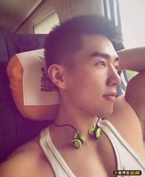 微博肌肉名媛Berlin阳光,Berlin阳光的男友是谁? 微博肌肉名媛Berlin阳光,Berlin阳光的男友是谁?