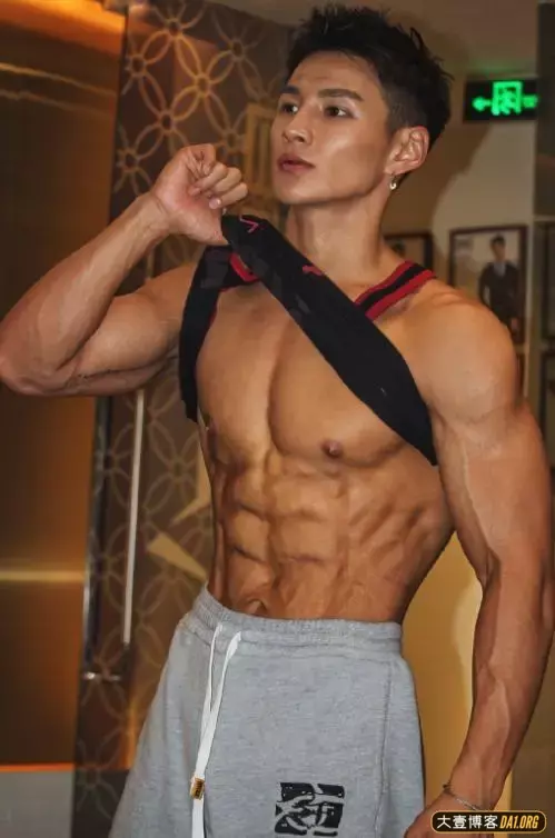 盘点星健身里颜值最高的私教们,看看你喜欢哪一个? 盘点星健身里颜值最高的私教们,看看你喜欢哪一个?