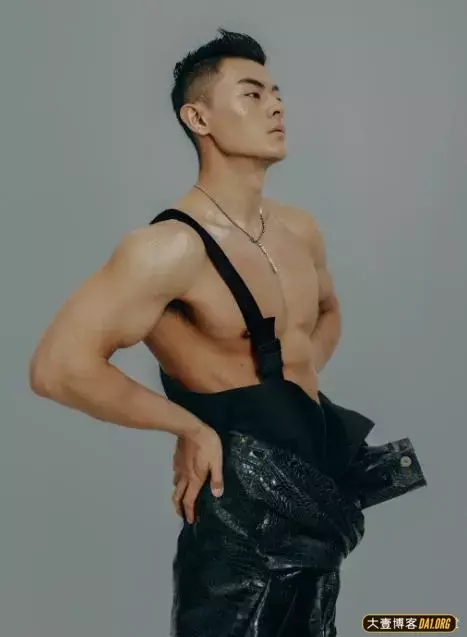 健身男模赵宇豪,模特赵宇豪是弯的吗? 健身男模赵宇豪,模特赵宇豪是弯的吗?