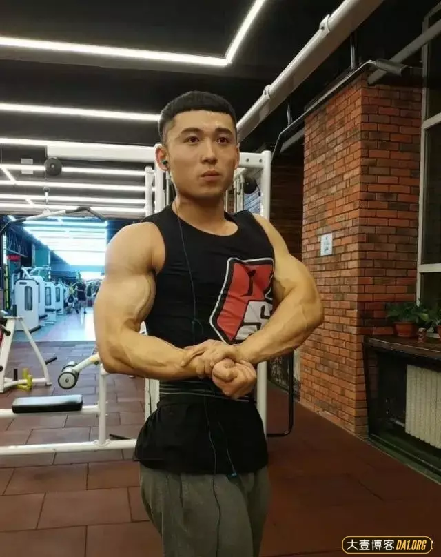 鼓励坚持健身的一句话:要全力以赴,只为心中的梦! 鼓励坚持健身的一句话:要全力以赴,只为心中的梦!
