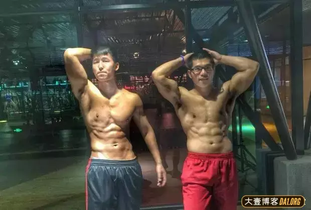 台湾小奶狗陈梓轩:生活照比写真耐看 台湾小奶狗陈梓轩:生活照比写真耐看