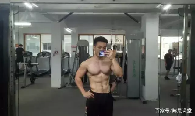 高学历博士:从一个瘦屌丝变筋肉男! 高学历博士:从一个瘦屌丝变筋肉男!