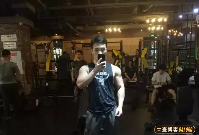 高学历博士:从一个瘦屌丝变筋肉男! 高学历博士:从一个瘦屌丝变筋肉男!