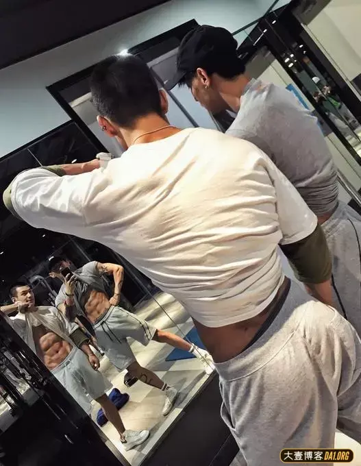 健体冠军魏鑫磊,魏鑫磊是同志恋吗? 健体冠军魏鑫磊,魏鑫磊是同志恋吗?