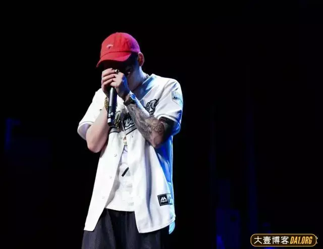 红花会贝贝剁指头截图被网友疯传,官方:现已出院 红花会贝贝剁指头截图被网友疯传,官方:现已出院