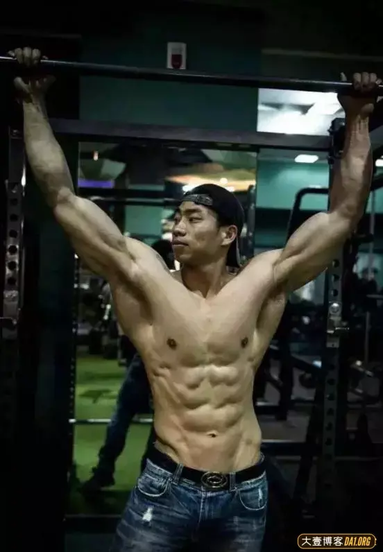 健身教练:因为健身改变了自己的生活,但我不后悔! 健身教练:因为健身改变了自己的生活,但我不后悔!