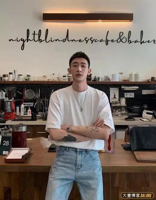 网红陈浩恩,陈浩恩怎么红的? 网红陈浩恩,陈浩恩怎么红的?