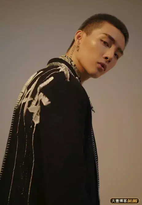 为什么雪藏陈泽希,陈泽希发生了什么事? 为什么雪藏陈泽希,陈泽希发生了什么事?