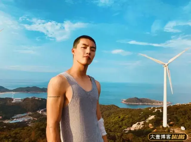 为什么雪藏陈泽希,陈泽希发生了什么事? 为什么雪藏陈泽希,陈泽希发生了什么事?
