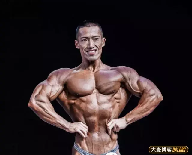 浙江健美冠军:弱者只有千难万难,而勇者则能披荆斩棘! 浙江健美冠军:弱者只有千难万难,而勇者则能披荆斩棘!