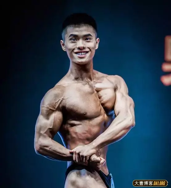 只要自信,没有什么可以阻碍你变得优秀! 只要自信,没有什么可以阻碍你变得优秀!