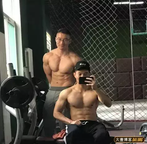 健身管理者:坚持健身,向着儿时的目标前进! 健身管理者:坚持健身,向着儿时的目标前进!