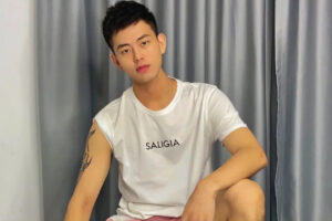 颜值帅帅的运动体育男生,身高183CM,白嫩俊朗的外形男友力爆棚-大壹博客