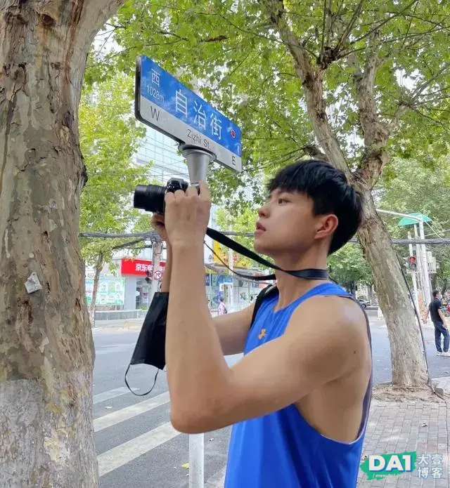 精瘦身材的阳光小狼狗,爱好旅游、摄影、健身的他,简单有魅力! 精瘦身材的阳光小狼狗,爱好旅游、摄影、健身的他,简单有魅力!