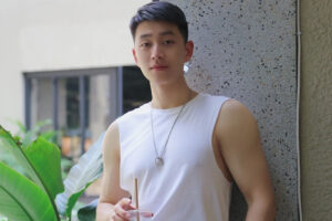健壮身材，青春有型，白净肌肤小奶狗，一脸的纯天然，男友力爆棚-大壹博客