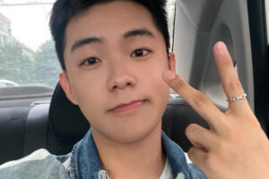 五官俊俏，酷帅有型，一张稚嫩的容颜让人着迷，网友直言：心动了-大壹博客