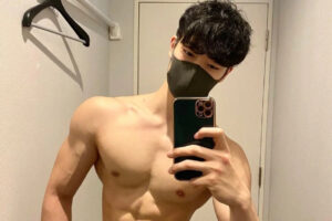小麦色肌肤，性感的马甲线，戴着口罩自拍都掩盖不了的气质与魅力-大壹博客