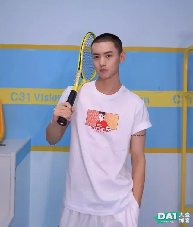 颜值担当气质佳,00后寸发小奶狗,青春活力时尚,你的男友上线啦 颜值担当气质佳,00后寸发小奶狗,青春活力时尚,你的男友上线啦