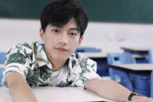 清新干净、学院派气质小奶狗,阳光俊秀的外形,满是青春与活力!-大壹博客