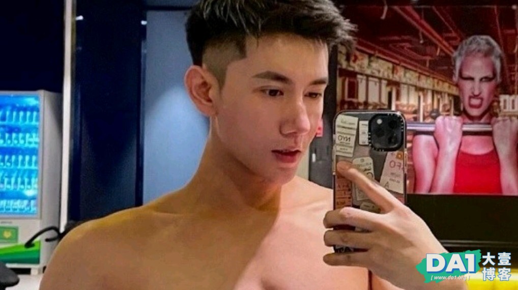 高鼻梁寸头小狼狗，这搓衣板腹肌也太迷人了，晒黑之后更有魅力！-大壹博客