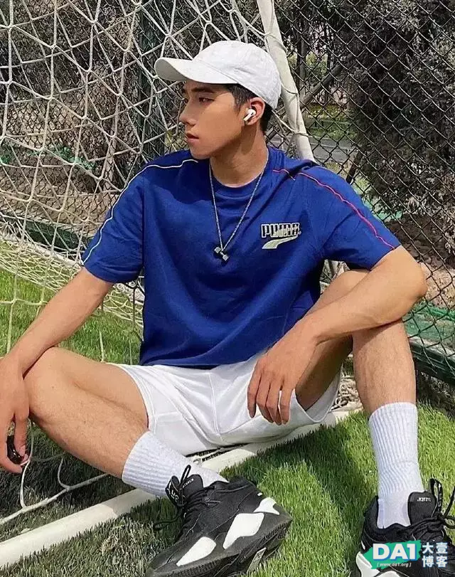 阳光痞帅的英俊体育生小奶狗,每个喜欢运动的男孩子都那么优秀么 阳光痞帅的英俊体育生小奶狗,每个喜欢运动的男孩子都那么优秀么