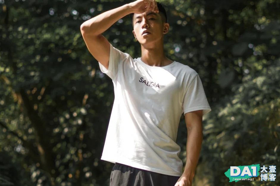 清爽干净的00后运动型男，喜欢晨跑男生有活力，画面唯美、清新！-大壹博客