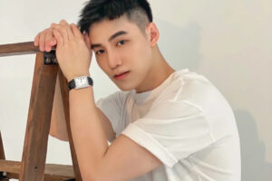 外表斯文，内心火热的00后美少年，穿衣时尚有品味，青春有活力！-大壹博客