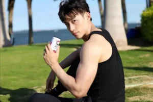 鲜嫩高中生奶狗弟弟,是吃可爱长大的吗?-大壹博客
