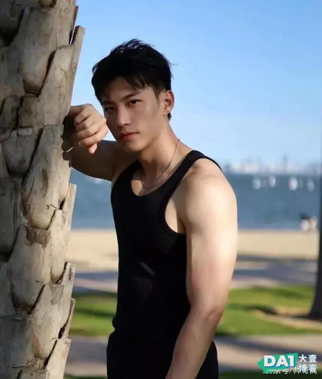 鲜嫩高中生奶狗弟弟,是吃可爱长大的吗? 鲜嫩高中生奶狗弟弟,是吃可爱长大的吗?